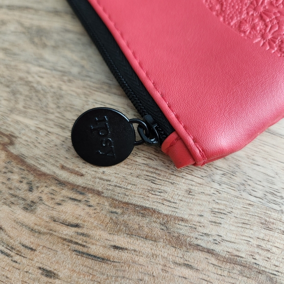 Set of 4 Ipsy Zipper Pouches Assorted Colors - Picture 11 of 14